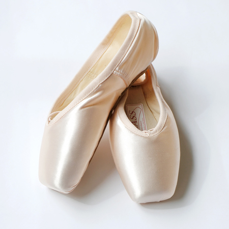 ENCR　アンコール (SL-EE)　サイズ:33(21cm)、34(21.5cm)