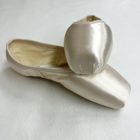 ENCR　アンコール (SL-EE)　サイズ:33(21cm)、34(21.5cm)