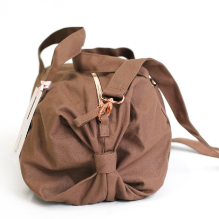 B0390T　ダッフル(ストラップ)　M　MOK