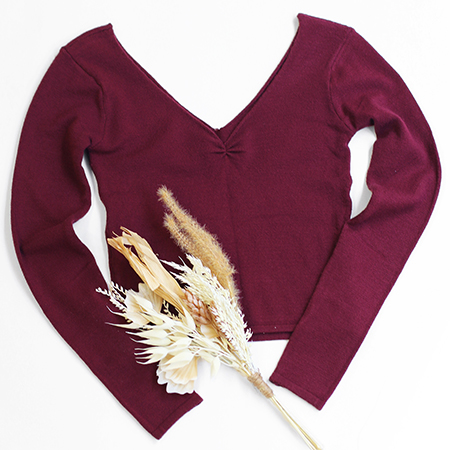 SKB1001　Vネックトップス